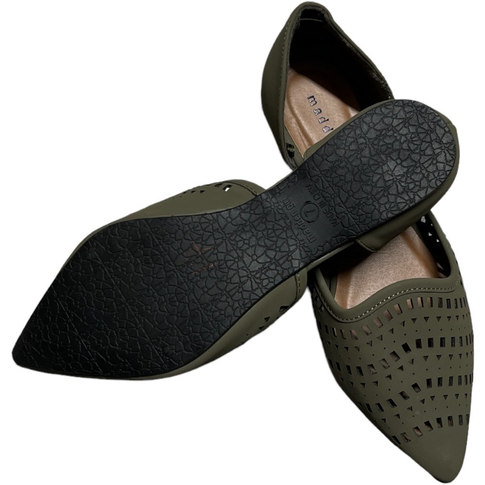 Madden Girl Green Laser Cut Flats Vegan Size 7 - Picture 5 of 9
